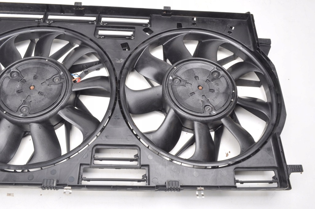 Porsche cayenne 9y0 audi a8 q7 3.0 гибрид вентилятор радиатора 8w0121003d в Украине