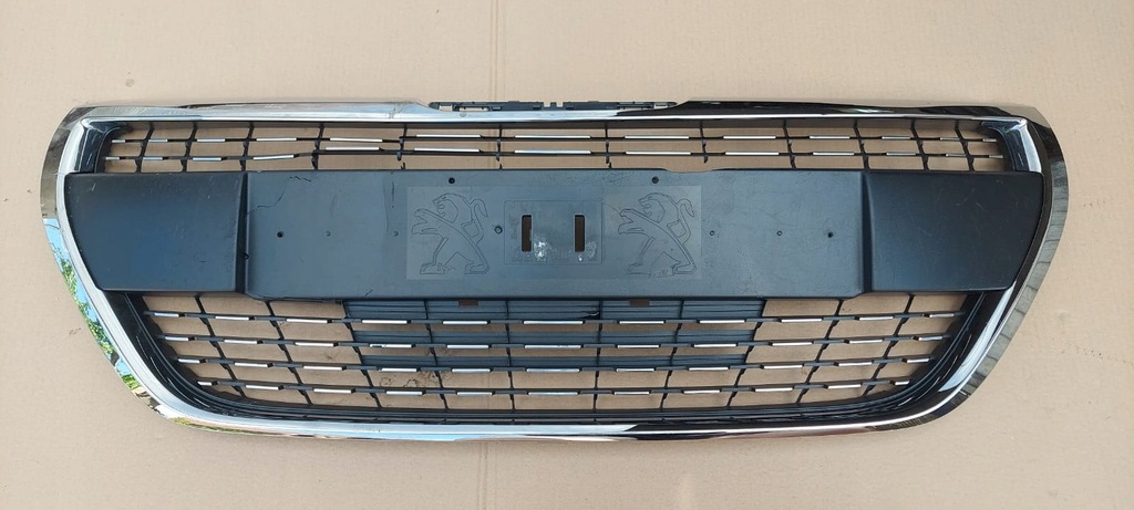 фото №1, Решётка радиатора решётка радиатора peugeot 208 15-19 9810535677
