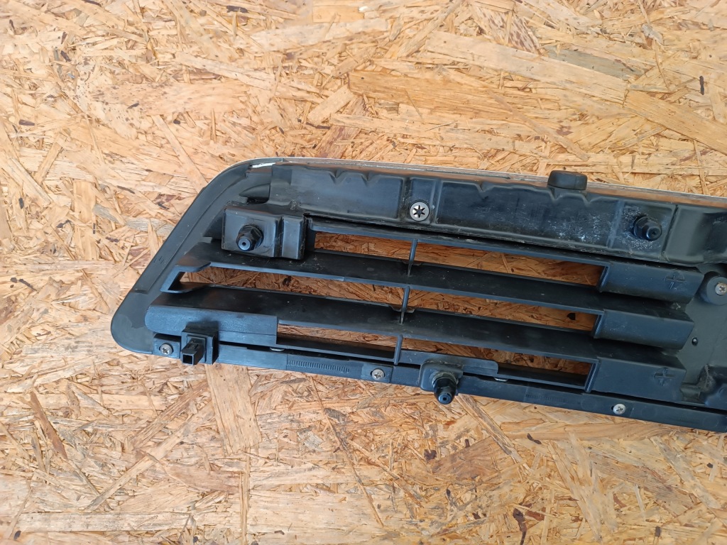 Решётка решётка радиатора решётка  бампера перед honda civic vi 1997- седан Цена