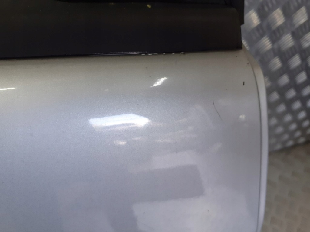 Дверь правый задний  mercedes w168 761 Оригинал