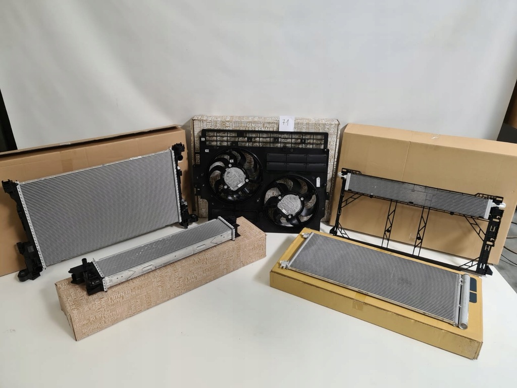 фото №1, Радіатор вентилятори інтеркулер trafic iii lift