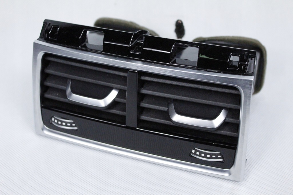 фото №1, Решётка обдув туннель задняя bmw g11 g12 9301745