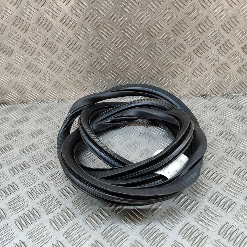 фото №6, Peugeot 2008 ii 2024 левая сторона прокладка дверь