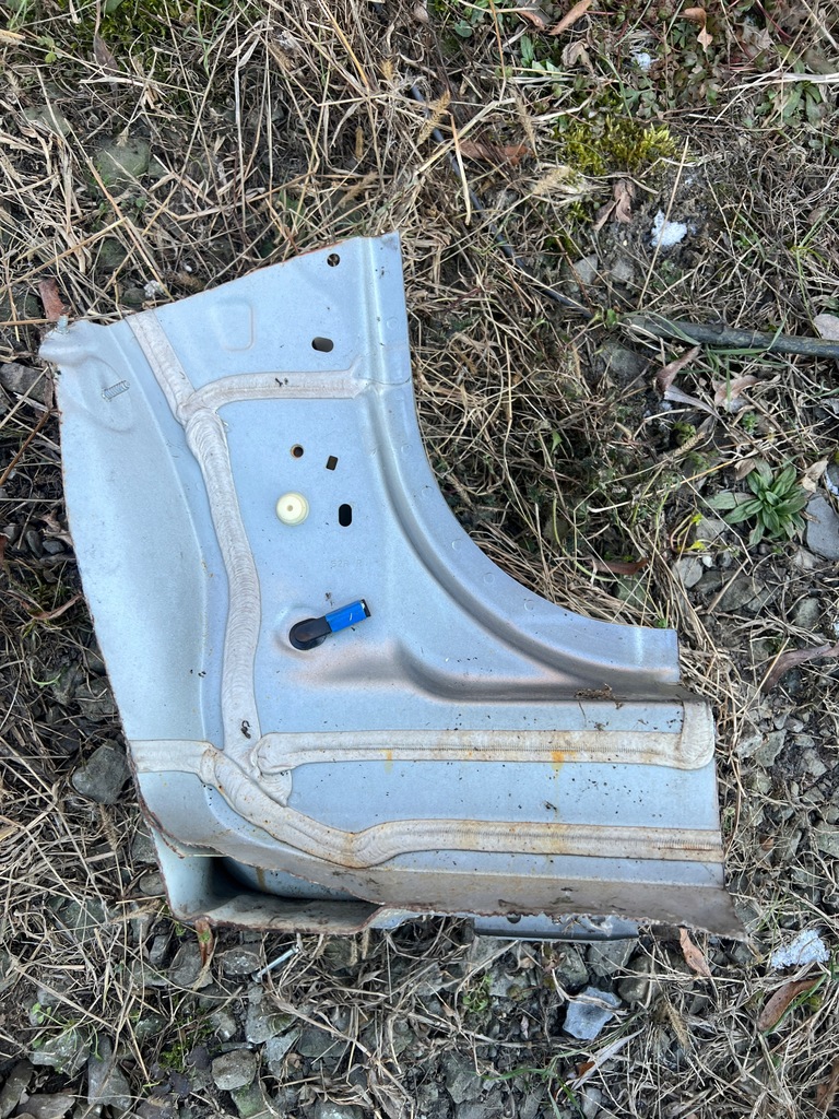 фото №6, Suzuki swift mk8 поріг правий перед носик