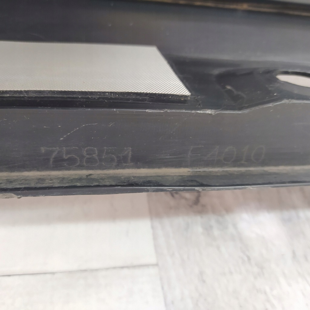 фото №12, Toyota c-hr молдинг порог накладка правая 75851-f4010