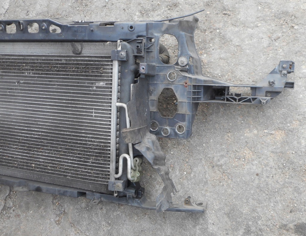 Mini cooper r56 1.4 1.6 b радіатор вентилятор ремінь передній Доставка