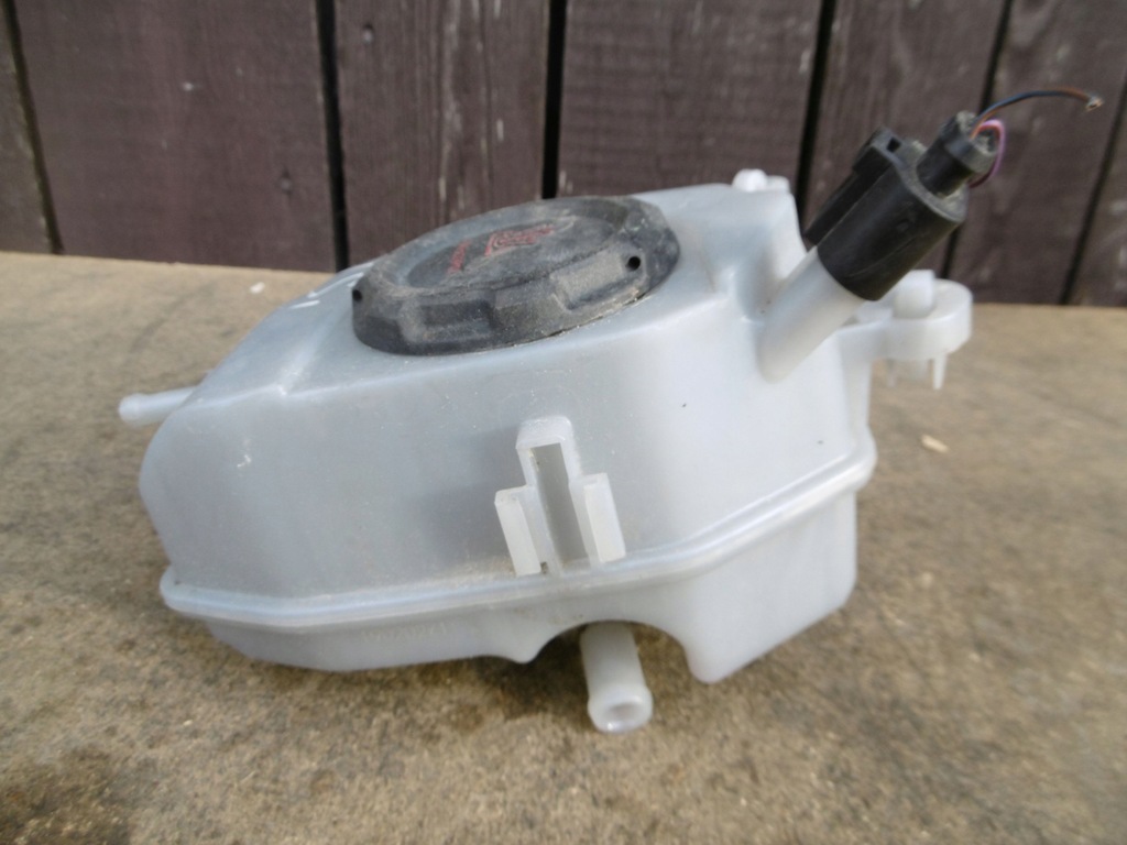 фото №4, Бачок расширительный 2q0121407b vw t-cross