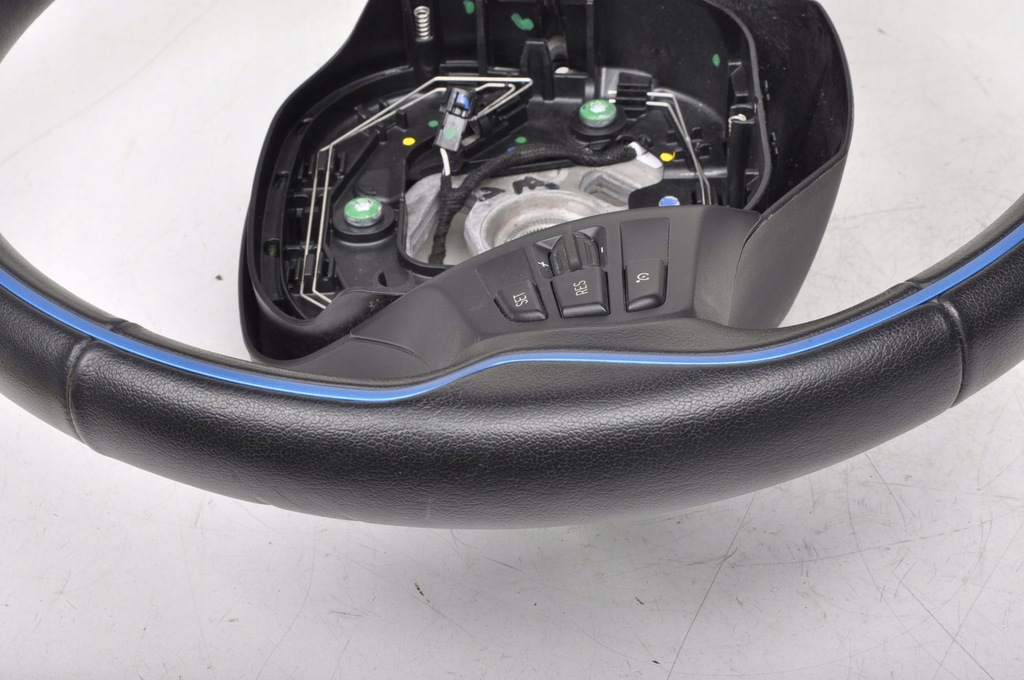 фото №5, Bmw i3 i01 повітропровід шкіряний