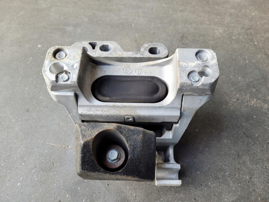 фото №4, Подушка двигуна p68141400ag jeep cherokee v kl 2.2 crd 4x4