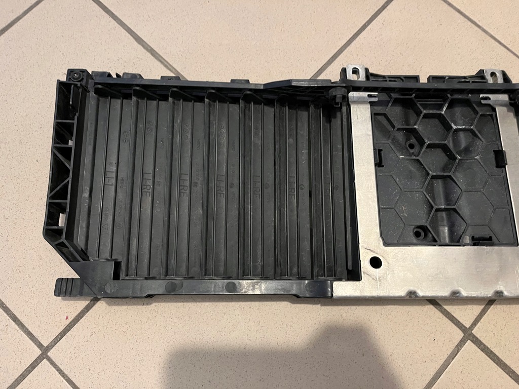 фото №8, Жалюзі шторка повітря mercedes s klasa w223