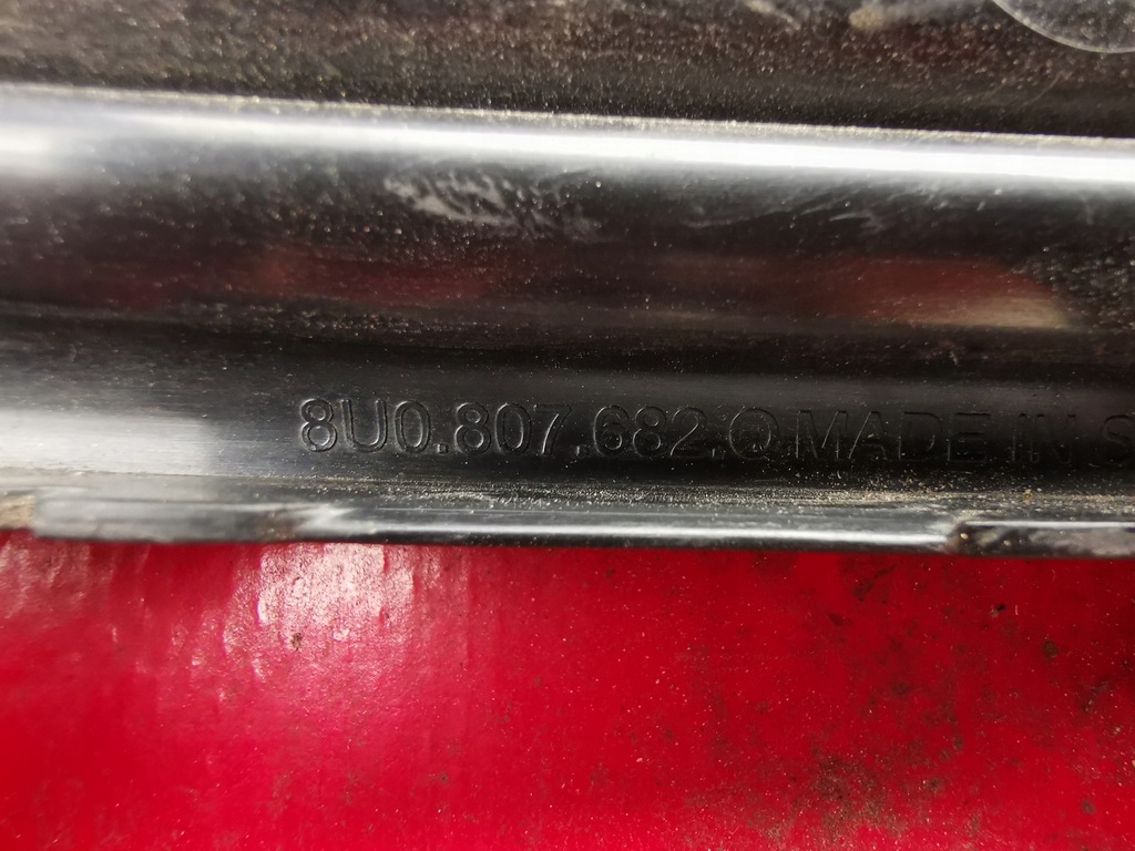 фото №7, Audi q3 8u0807682 решётка вентиляционная, бампера