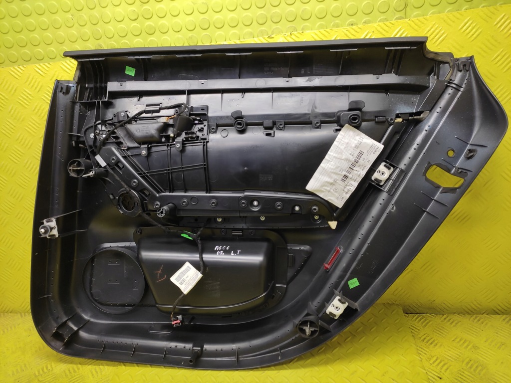 фото №5, Audi a6 c6 kombi оббивка двері лівий задня