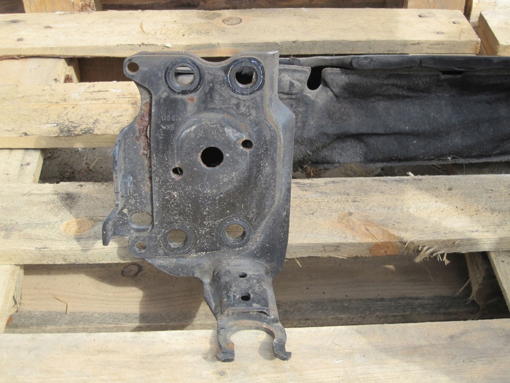 фото №8, Vw touareg i 05r балка бампера перед