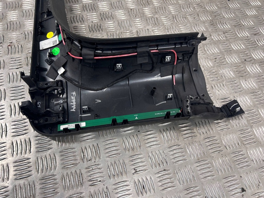 Інша частина салону tesla model x 105154504f Доставка