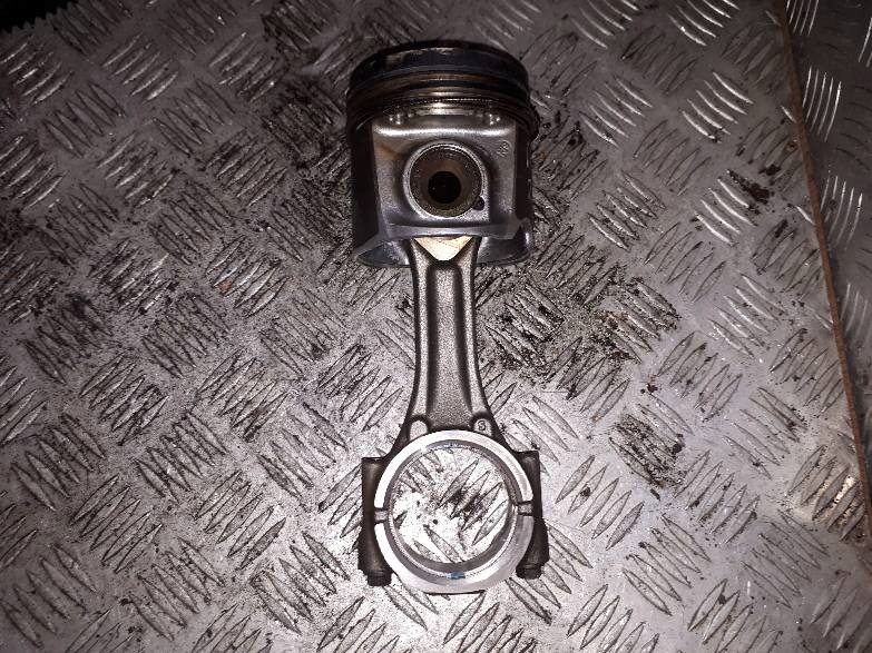 фото №1, Поршень iveco daily iv 2.3 2020r малый przeb.