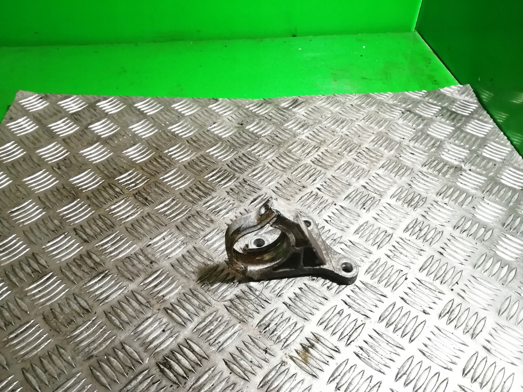 фото №1, Опора полуось 2.0dci m9r 740 m9r740 renault laguna espace 8200373073