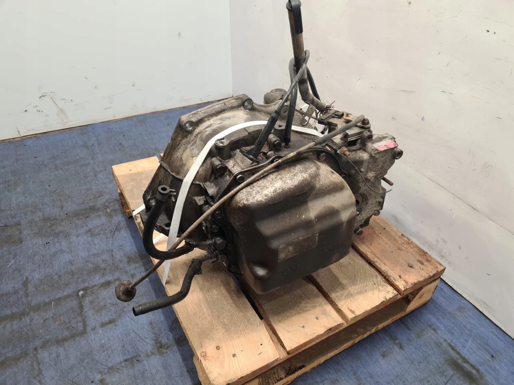 Opel kadett e lift 1.6b коробка передач передач автоматическая Оригинал