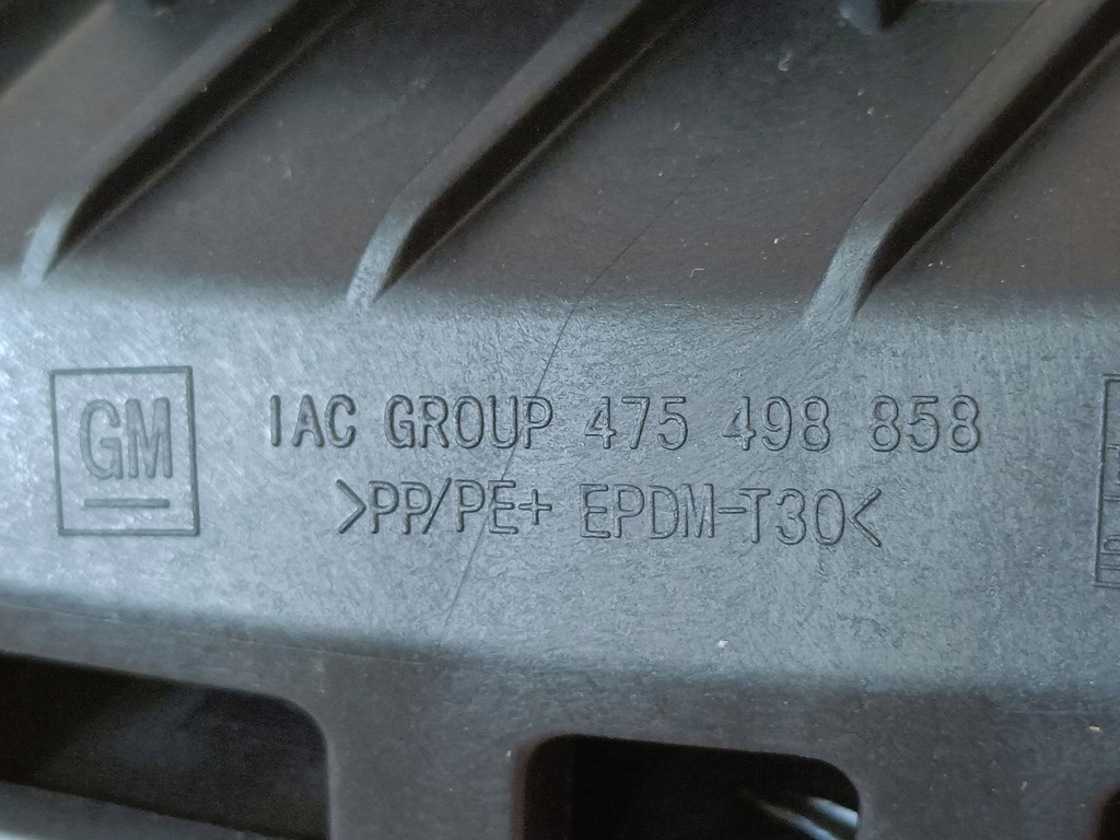 фото №7, Opel crossland x напрямна бампера правий задня 39097403