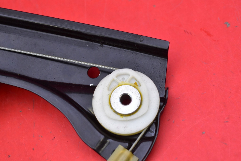 Підйомник скло правий перед eu 6981142 bmw e60 e61 07-10 Недорого