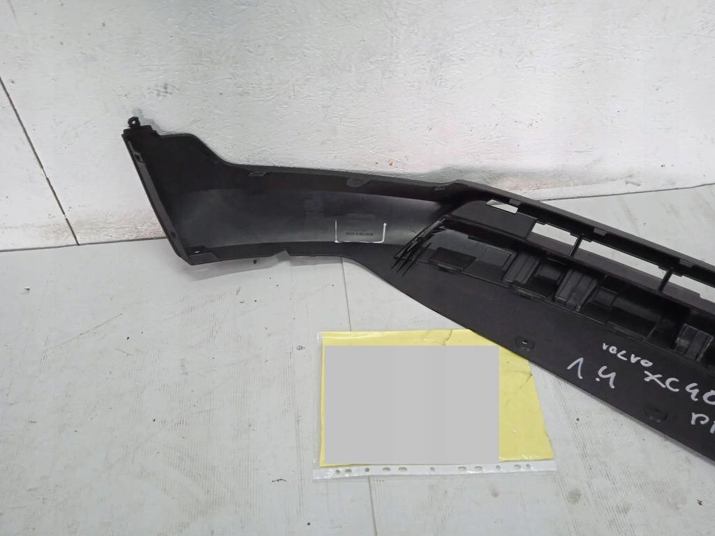 фото №6, Спойлер накладка перед volvo xc40