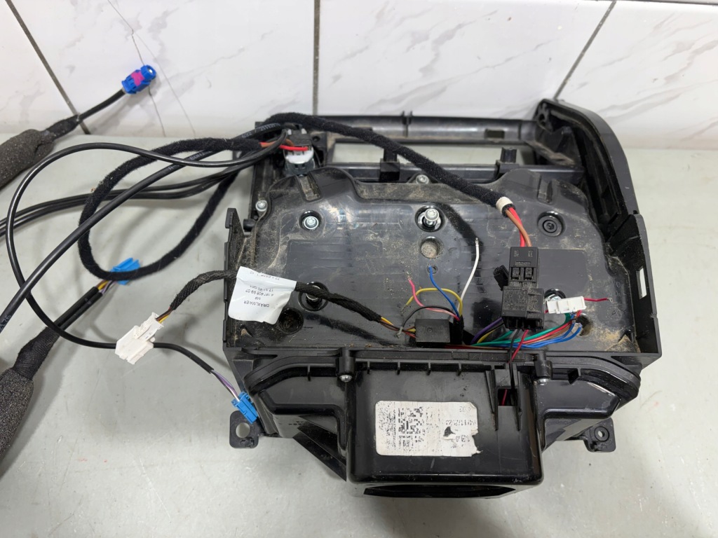 фото №7, Кронштейн na напитки бардачок холодильник na кружки mercedes gle w167 a1678101704 ory