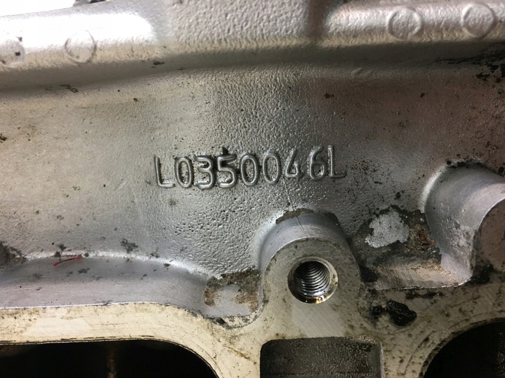 фото №10, Головка циліндрів carens ii 2.0 crdi l0350046l