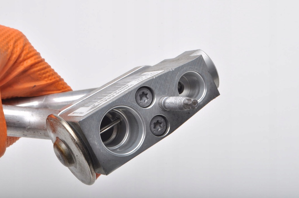 фото №7, Bentayga audi q7 4m 4.0 tdi шланг кондиционера клапан расширительный 4m0816725