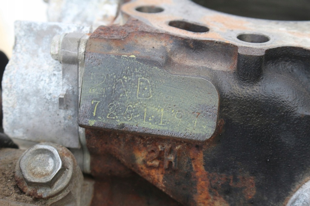 фото №13, Блок dół двигателя 2kd-ftv toyota hilux 2.5 d4d