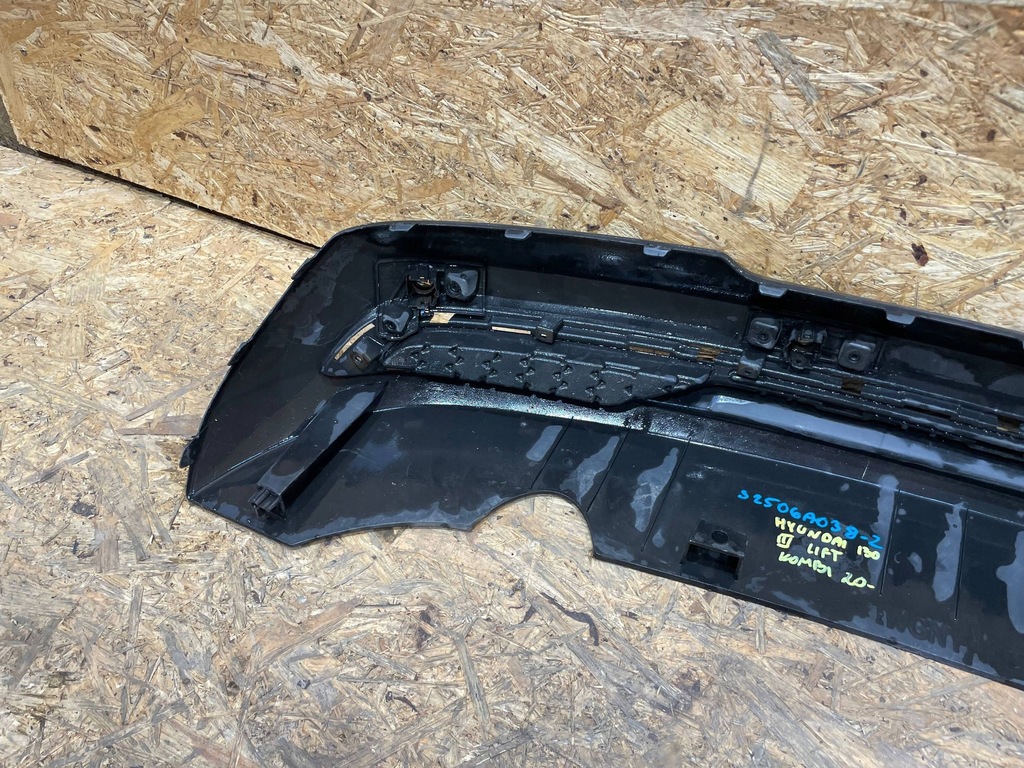 фото №8, Hyundai i30 i-30 iii 3 lift 20- kombi спойлер молдинг накладка бампера задня