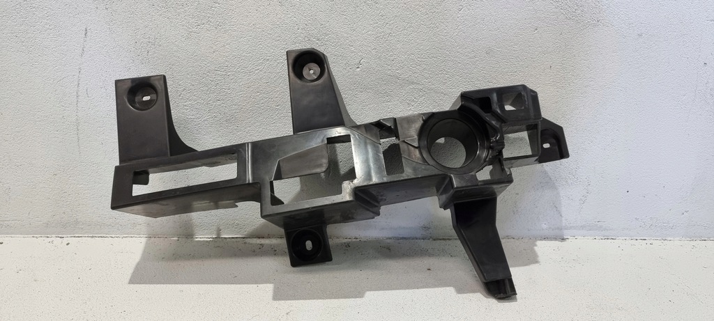 фото №1, Направляющая кронштейн бампера правый задняя dacia logan ii lift