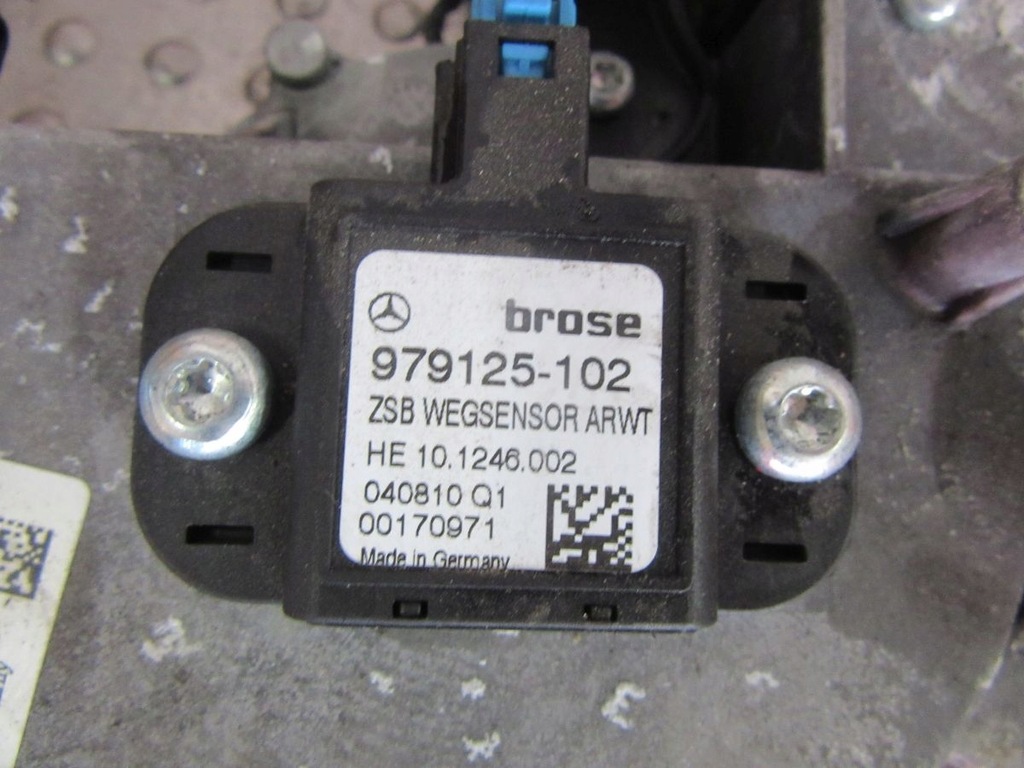 фото №5, Mercedes glk x204 2010 моторчик механизм подъемник крышки org