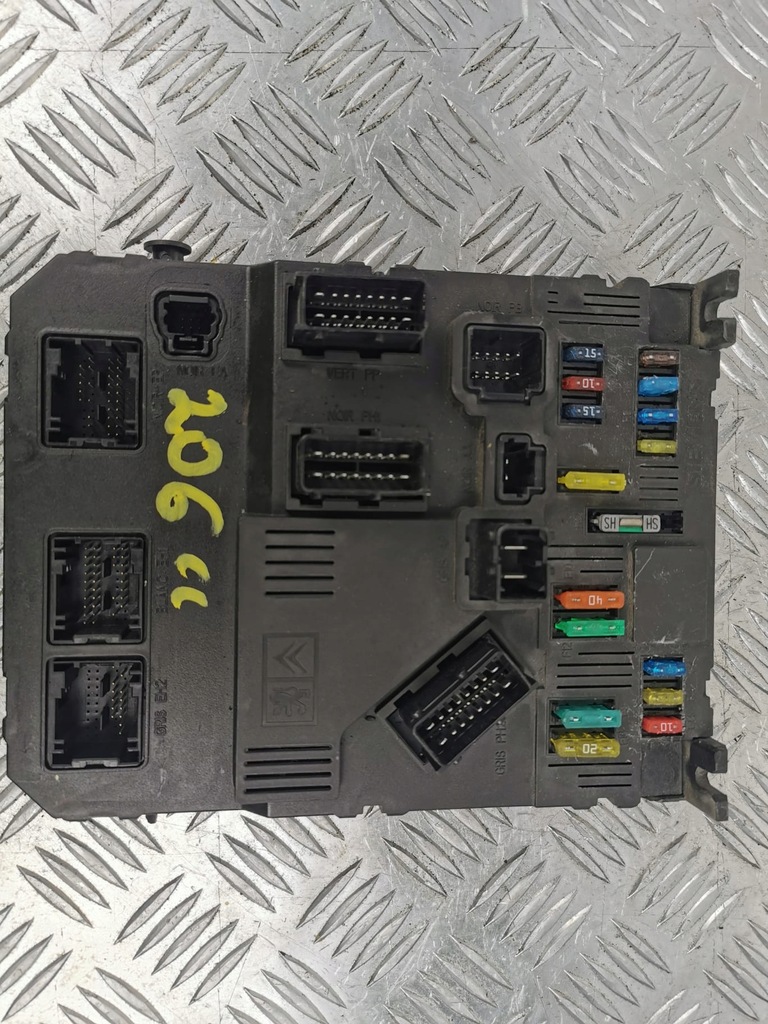 фото №1, Peugeot 206 модуль коробка bsi 9652474780