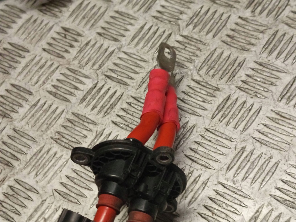 фото №13, Bmw оригінальний номер 9381589 7' g11 g12 шланг кабель клема акумулятор plus