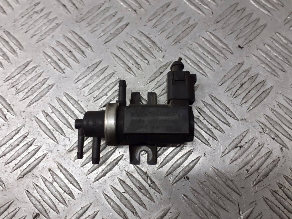 фото №1, Клапан вакуумa octavia i 1.9 tdi 1j0906627