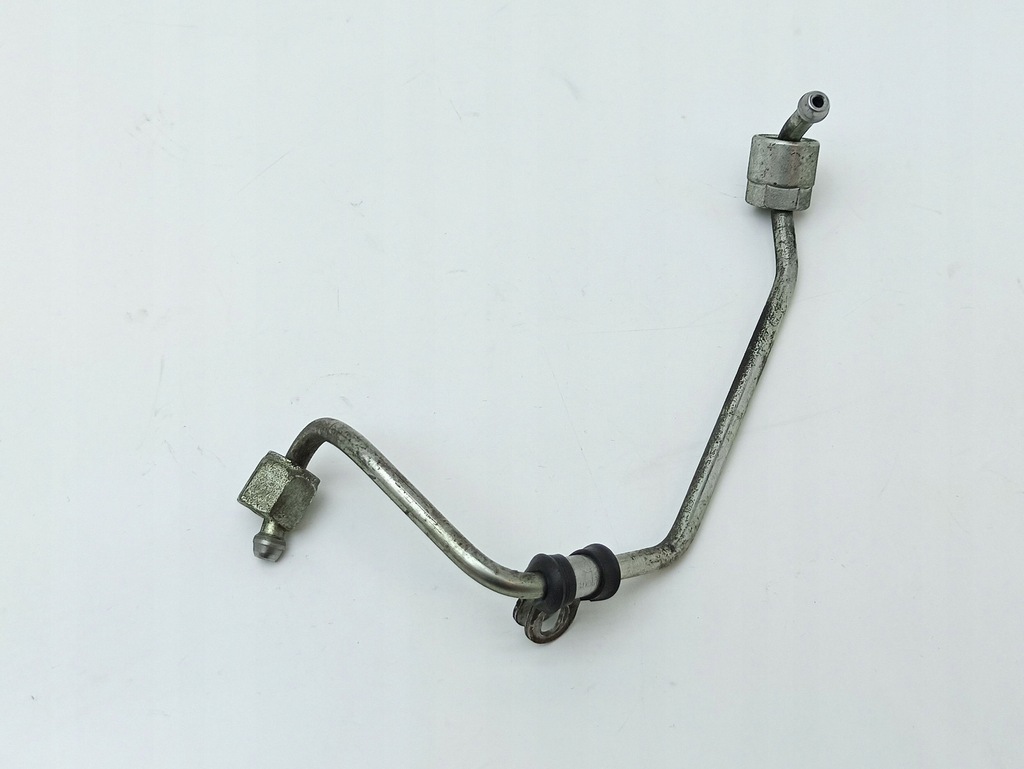 фото №8, Audi a4 s4 b9 8w 2020 комплект шланг топливный форсунки 04l130321c