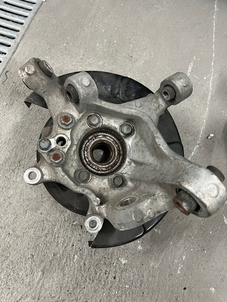 фото №5, Infiniti q50 2.2 cdi zwrotynica ступица задняя задняя