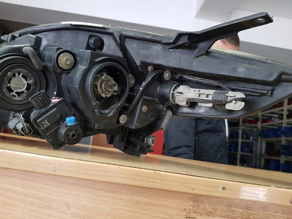 фото №7, Фара лампа правая mazda 5 lift 8-10r