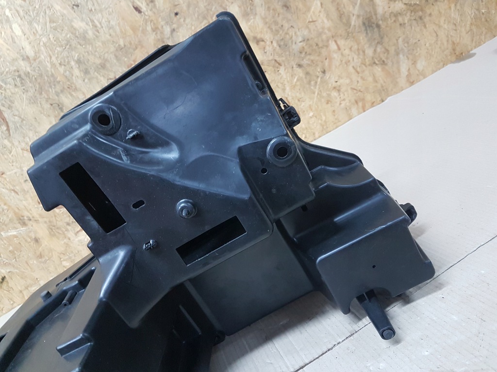 фото №9, Citroen c5 iii корпус коробка предохранителей 3.0