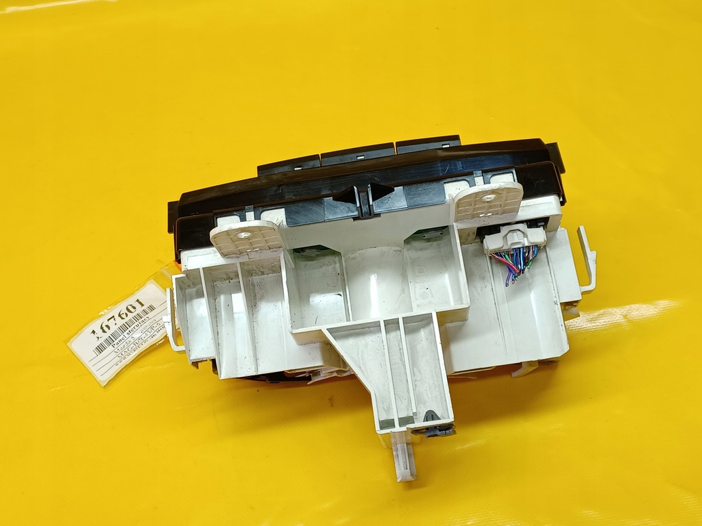 фото №10, Панель обдув, кондиціонер mazda 5 05-08r cc33