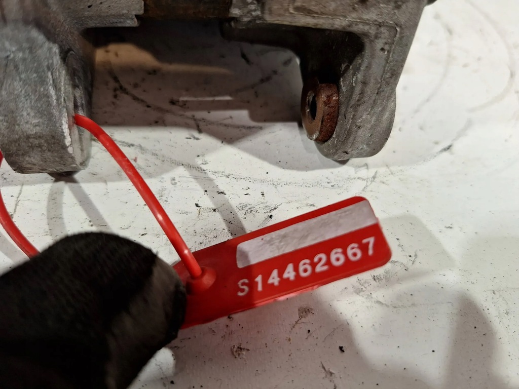 фото №8, Генератор 231001568r dacia duster i 1.6 sce 16-