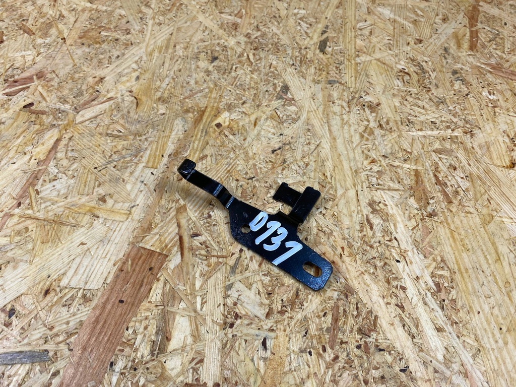 фото №1, Кронштейн кронштейн клапана вакууму пального renault clio v 149326903r