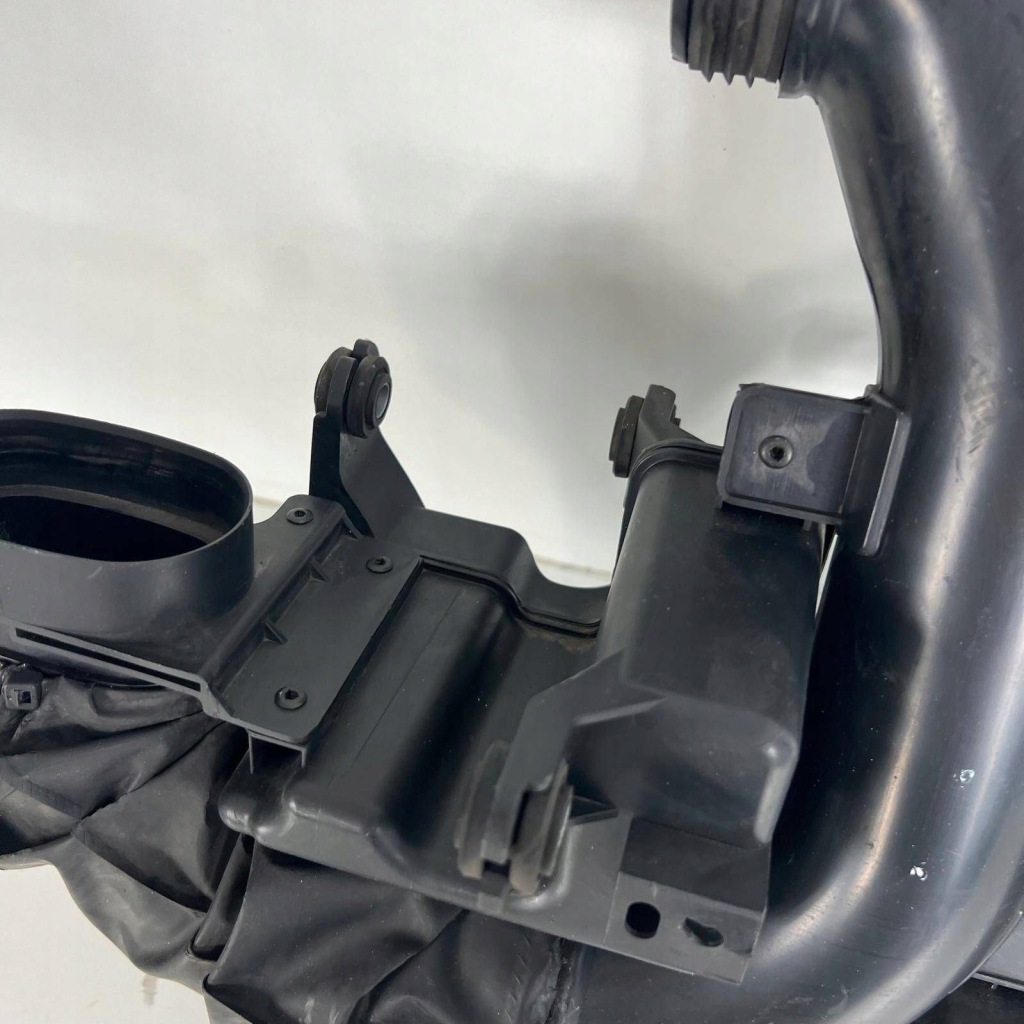 фото №6, Hyundai i30 ii ceed ii 12-16r 1.6 crdi резонатор труба повітря оригінальний номер 28220-a