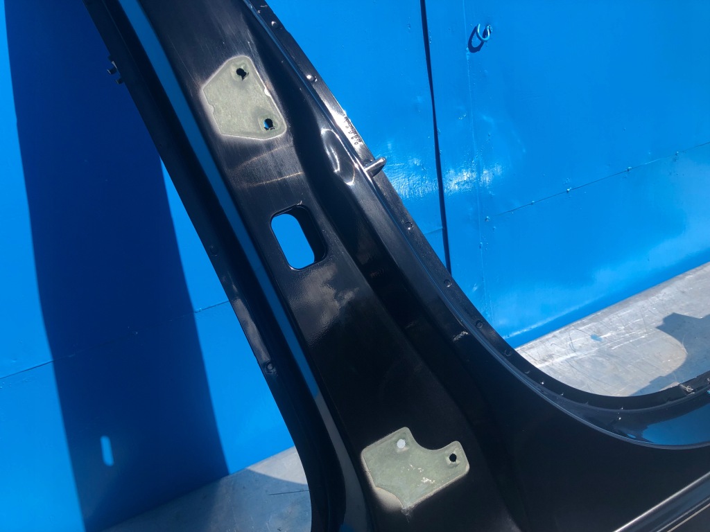 фото №10, Mercedes w213 kombi правий поріг блок двигуна 040