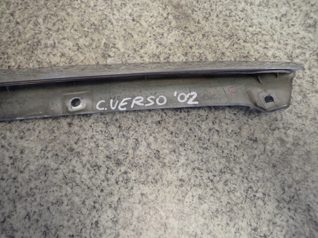 фото №3, Toyota corolla verso 01-03 молдинг капот хром