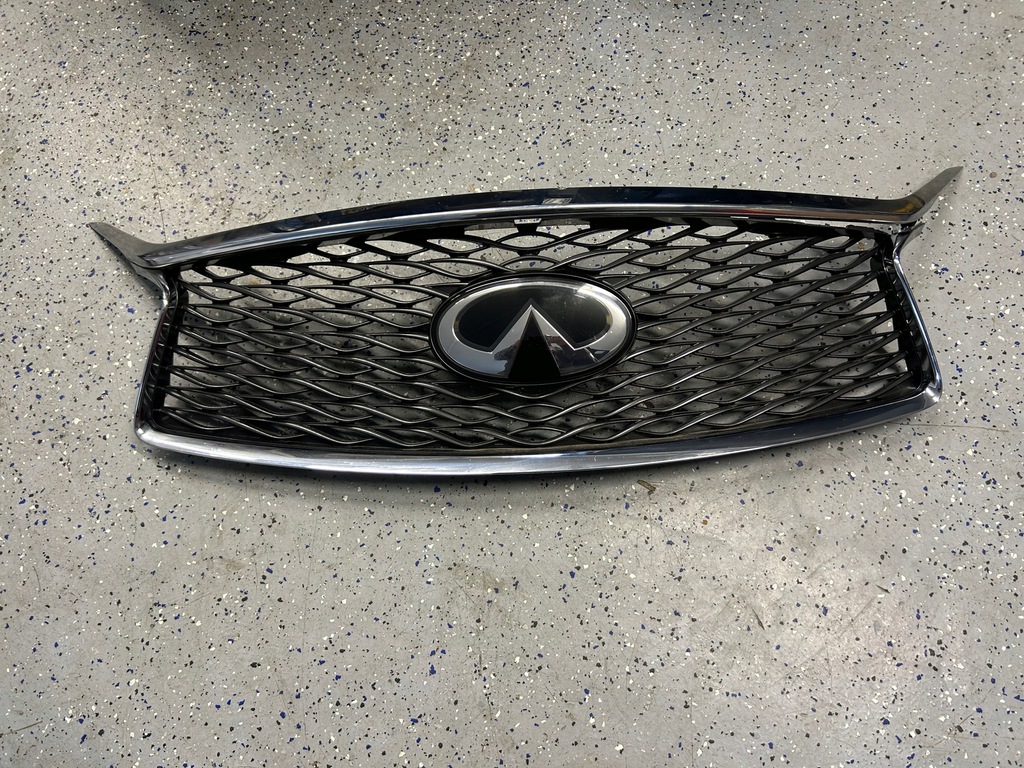 фото №10, Infiniti q30 решітка радіатора решітка радіатора