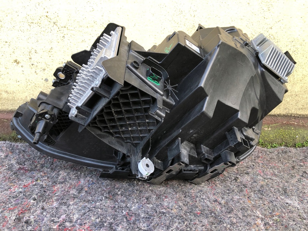 фото №12, Bmw 2 g42 m2 g87 cs full led gold лампа передняя правая комплектная 5a320f4-08