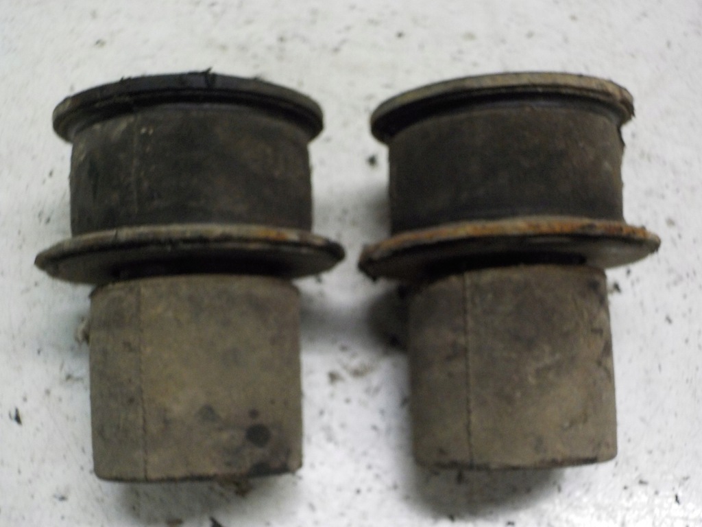 фото №1, Frontera b подушка резиновый элемент рамы