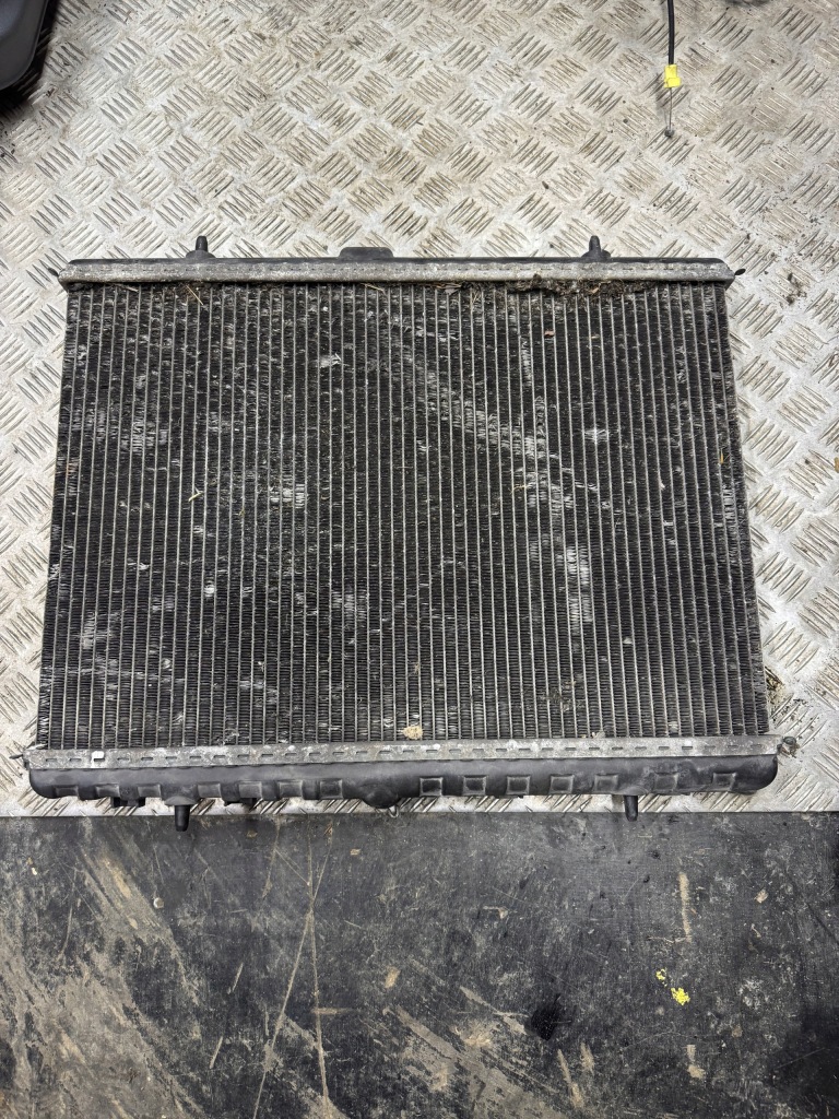 Купити Радіатор води citroen jumpy 2 scudo peugeot expert 2 2.0 hdi