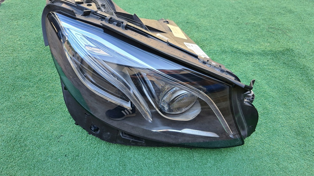 фото №1, Mercedes e-klasa w213 full led лампа передня