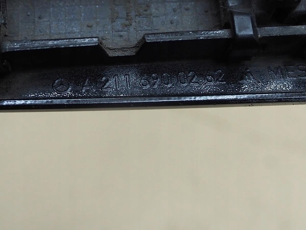 фото №16, Mercedes e-klasa w211 молдинг крила правий перед